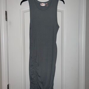 Elegant Gray Sleeveless Dress